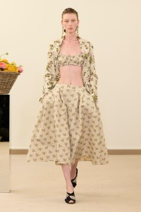 Giambattista Valli Spring 2026 Ready-to-Wear Collection at Paris Fashion Week
