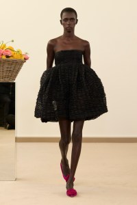 Giambattista Valli Spring 2026 Ready-to-Wear Collection at Paris Fashion Week
