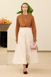 Giambattista Valli Spring 2026 Ready-to-Wear Collection at Paris Fashion Week