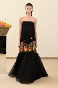 Giambattista Valli Spring 2026 Ready-to-Wear Collection at Paris Fashion Week