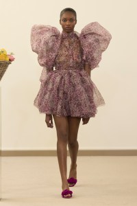 Giambattista Valli Spring 2026 Ready-to-Wear Collection at Paris Fashion Week