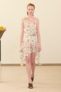 Giambattista Valli Spring 2026 Ready-to-Wear Collection at Paris Fashion Week