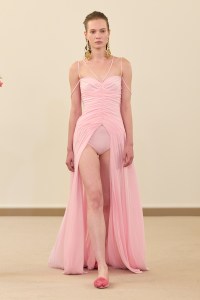 Giambattista Valli Spring 2026 Ready-to-Wear Collection at Paris Fashion Week
