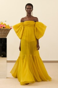 Giambattista Valli Spring 2026 Ready-to-Wear Collection at Paris Fashion Week