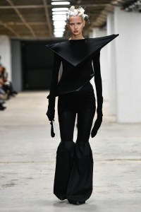 Junya Watanabe Spring 2026 Ready-to-Wear Collection at Paris Fashion Week
