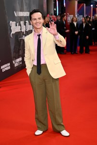 LONDON, ENGLAND - OCTOBER 08: Andrew Scott attends the 'Wake Up Dead Man: A Knives Out Mystery' opening gala during the 69th BFI London Film Festival at The Royal Festival Hall on October 08, 2025 in London, England. (Photo by Gareth Cattermole/Getty Images for BFI)
