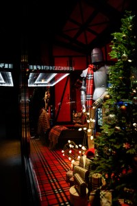Bloomingdales X Burberry Holiday Windows