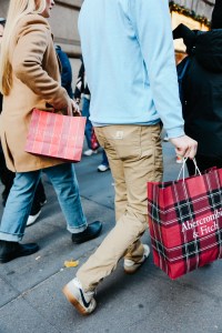 A look at Black Friday shopping around New York for the 2025 holiday season