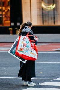 A look at Black Friday shopping around New York for the 2025 holiday season