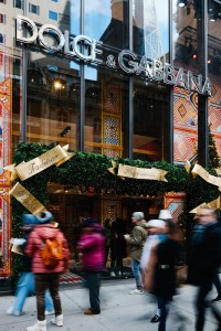A look at Black Friday shopping around New York for the 2025 holiday season