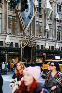 A look at Black Friday shopping around New York for the 2025 holiday season