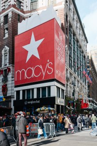 A look at Black Friday shopping around New York for the 2025 holiday season