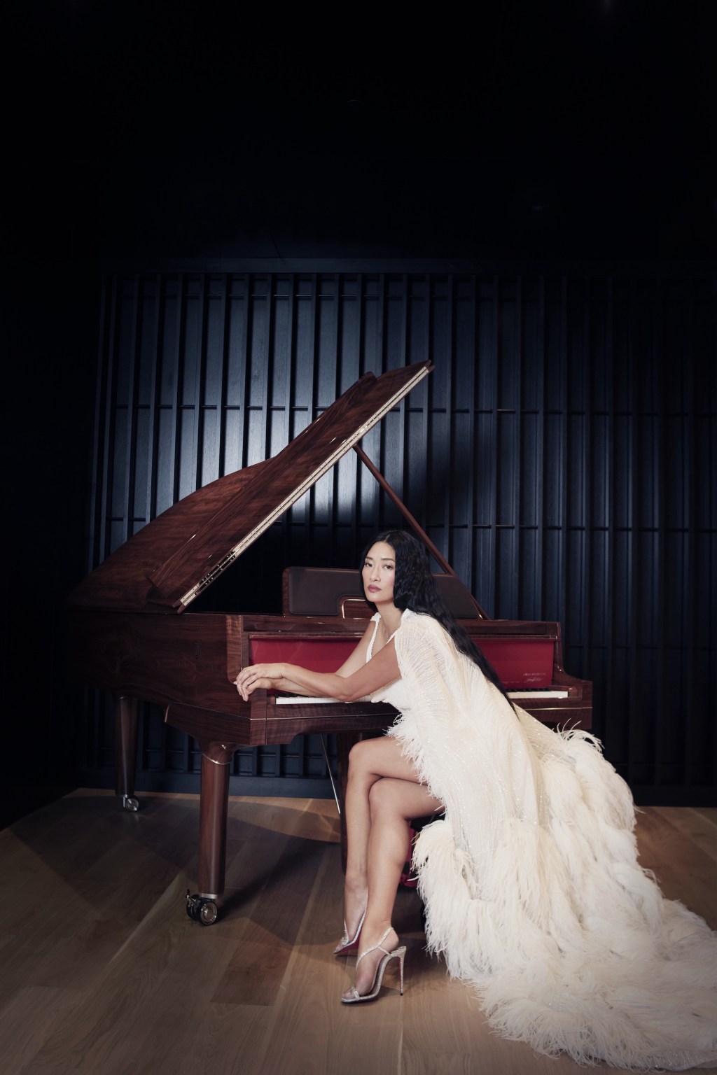 Chloe Flower Celebrates Female Classical Composers With New Holiday Album ‘She Composed’