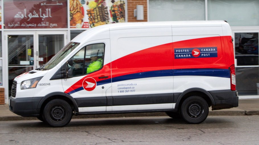 The agreements with the CUPW introduce part-time and flex staffing as the national courier fights to regain parcel market share.