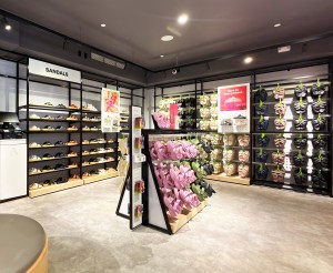 Crocs, store, shoes, footwear, clogs, shoe store, NYC, 34th Street