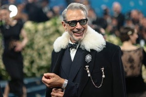 NEW YORK, NEW YORK - MAY 05: Jeff Goldblum attends the 2025 Met Gala Celebrating "Superfine: Tailoring Black Style" at Metropolitan Museum of Art on May 05, 2025 in New York City.  (Photo by Dimitrios Kambouris/Getty Images for The Met Museum/Vogue)