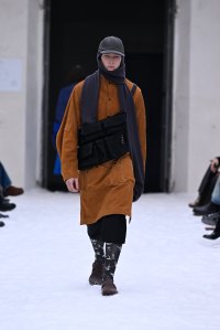 Sinyakozuka Men's Fall 2026 Ready-to-Wear Collection at Pitti Uomo