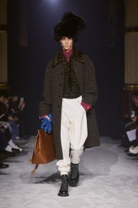 Woongyoumi Fall 2026 Ready-to-Wear Collection at Paris Fashion Week