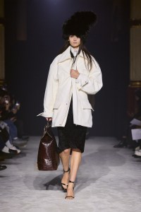 Woongyoumi Fall 2026 Ready-to-Wear Collection at Paris Fashion Week