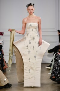 Phan Huy Spring 2026 Couture at Paris Fashion Week