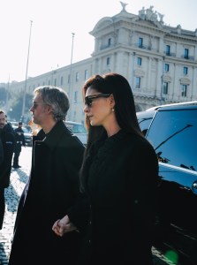 Anne Hathaway attends Valentino Garavani Funeral in Rome.