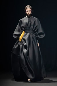 Viktor&Rolf Spring 2026 Couture at Paris Couture Week