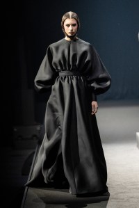 Viktor&Rolf Spring 2026 Couture at Paris Couture Week