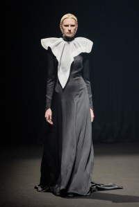 Viktor&Rolf Spring 2026 Couture at Paris Couture Week