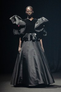 Viktor&Rolf Spring 2026 Couture at Paris Couture Week