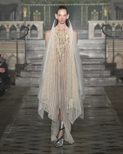 Yuima Nakazato Spring 2026 Couture at Paris Fashion Week