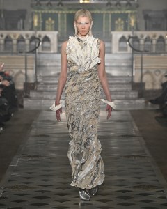 Yuima Nakazato Spring 2026 Couture at Paris Fashion Week