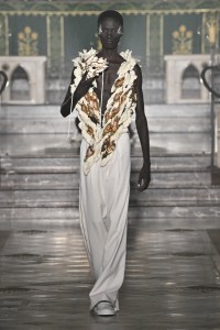 Yuima Nakazato Spring 2026 Couture at Paris Fashion Week