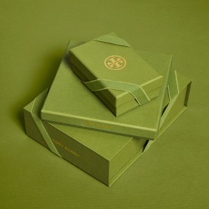 Tory Burch: Best Packaging