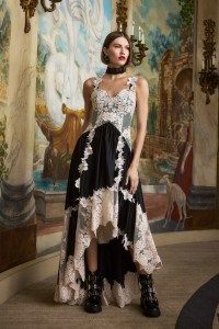 Alice + Olivia Fall 2026 ready-to-wear collection at New York Fashion Week.