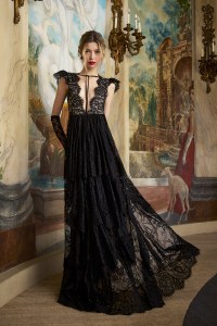 Alice + Olivia Fall 2026 ready-to-wear collection at New York Fashion Week.