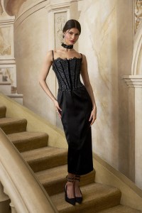 Alice + Olivia Fall 2026 ready-to-wear collection at New York Fashion Week.