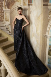 Alice + Olivia Fall 2026 ready-to-wear collection at New York Fashion Week.