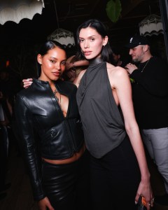 Jasmine Daniels, Lauren Keeline