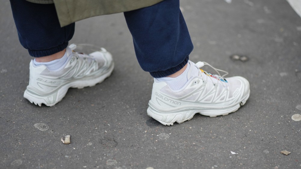 StreetStyle Salomon sneakers, guest, Paris Fashion Week Menswear outside Guillermo Andrade's 424 Fall/Winter 2026 collection.