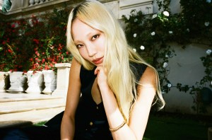A look behind the scenes of Tommy Hilfiger’s spring campaign shoot.