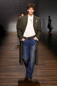 Emporio Armani Fall 2026 Ready-to-Wear Collection at Milan Fashion Week