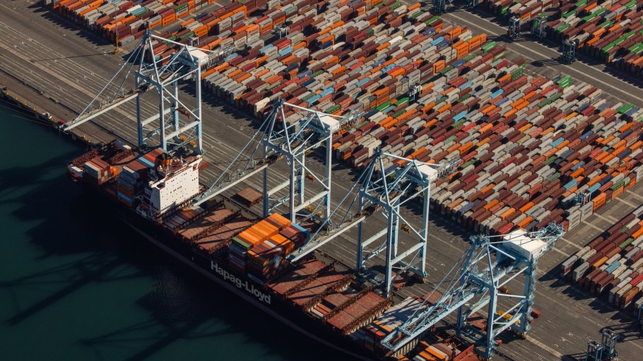 Despite projecting Q1 cargo declines of less than 10 percent, port director Gene Seroka calls it "a good sign" he isn't seeing cancellation of POs out of Asian factories.