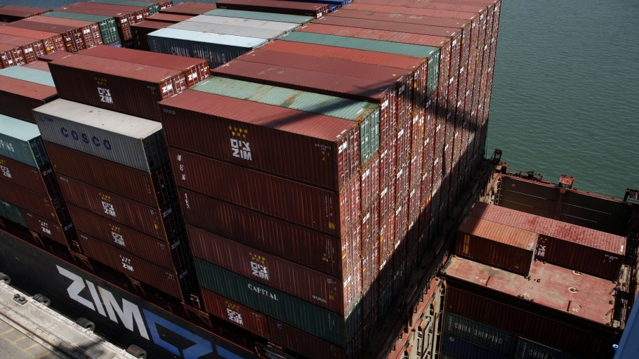 By acquiring ZIM, Hapag-Lloyd increases chartered vessel exposure, a strategy executives say will help adjust capacity and costs during a freight downturn.