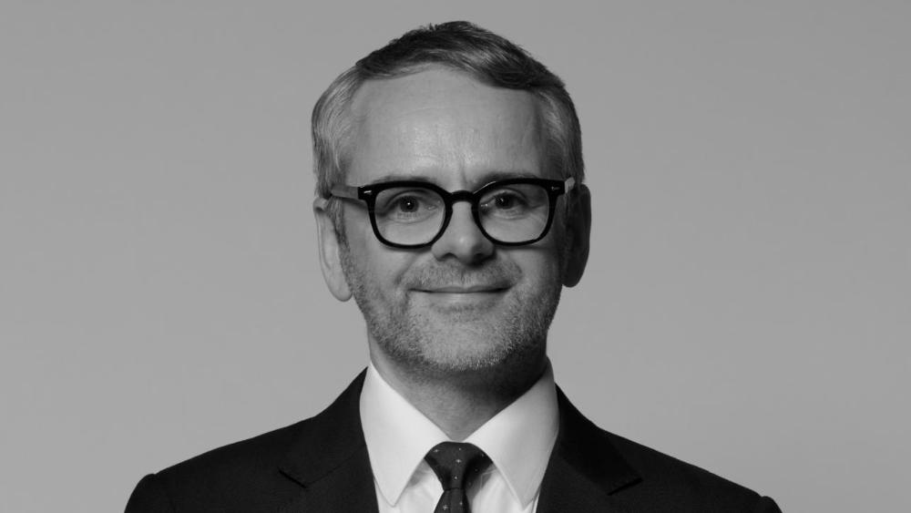 Andy Holmes is joining Jimmy Choo as senior vice president, CFO and Operations.