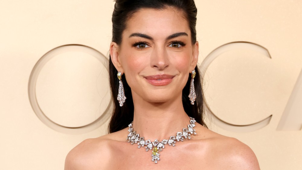 HOLLYWOOD, CALIFORNIA - MARCH 15: Anne Hathaway attends the 98th Oscars at Dolby Theatre on March 15, 2026 in Hollywood, California. (Photo by Kevin Mazur/Getty Images)