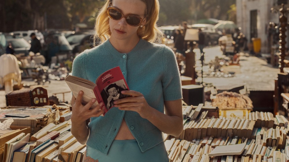 model wearing Dôen by Garrett Leight sunglasses