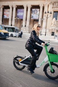 Street Style at Paris Fashion Week Fall 2026