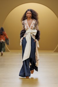 Zimmermann Fall 2026 Ready-to-Wear Collection at Paris Fashion Weekå