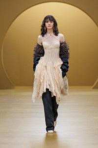 Zimmermann Fall 2026 Ready-to-Wear Collection at Paris Fashion Weekå