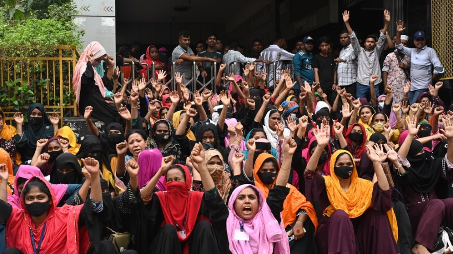 Garment workers of B.l Apparels Ltd protest in front of the Department of Labor building demanding their unpaid wages in Dhaka, Bangladesh, on April 19, 2026. (Photo by Mamunur Rashid/NurPhoto via Getty Images)